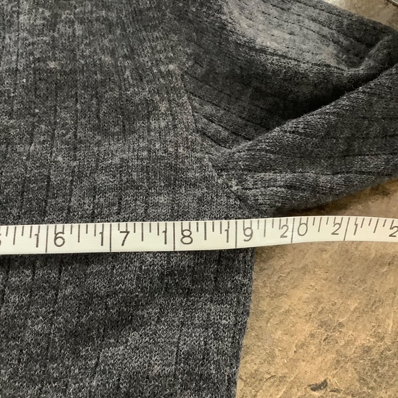 Vintage ADOLFO Wool Quarter- Zip Sweater Sz L 36-38 bust - Picture 10 of 14